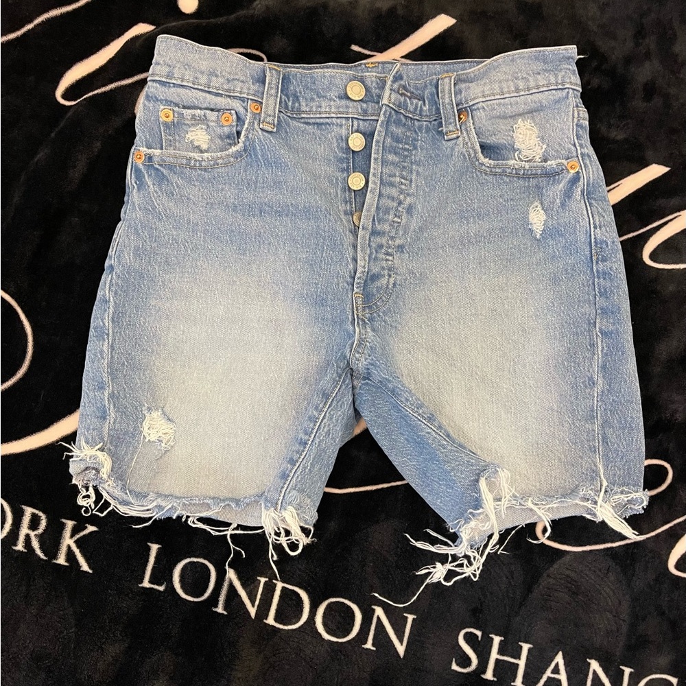 Gap- Woman’s- MIDI Short- 4